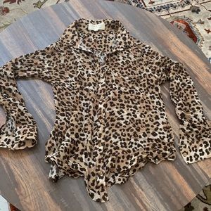 Cloth and stone leopard blouse M